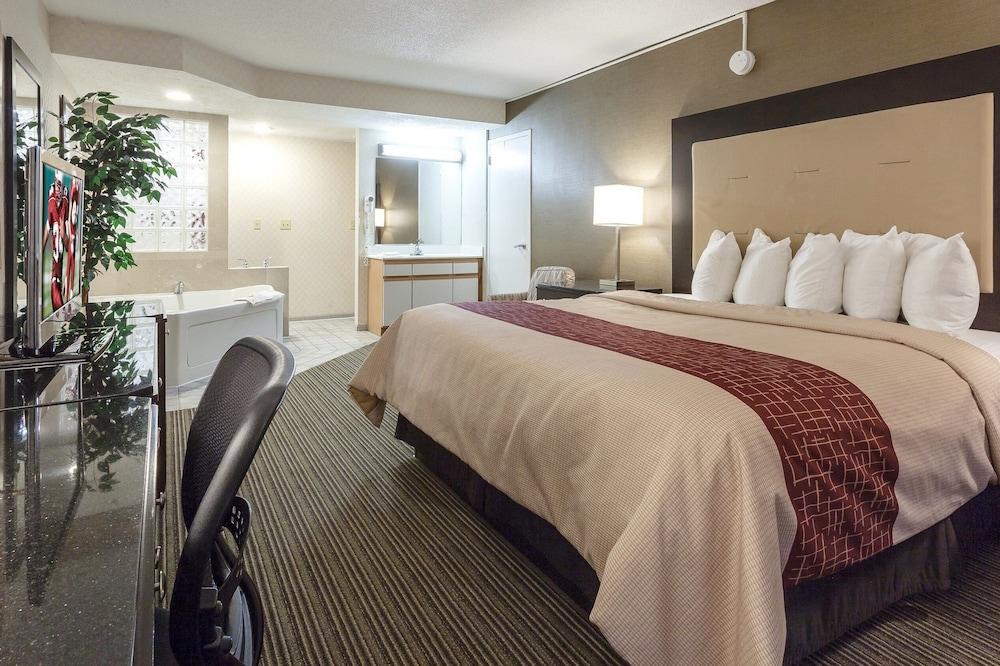 Red Roof Inn & Suites Dekalb Esterno foto