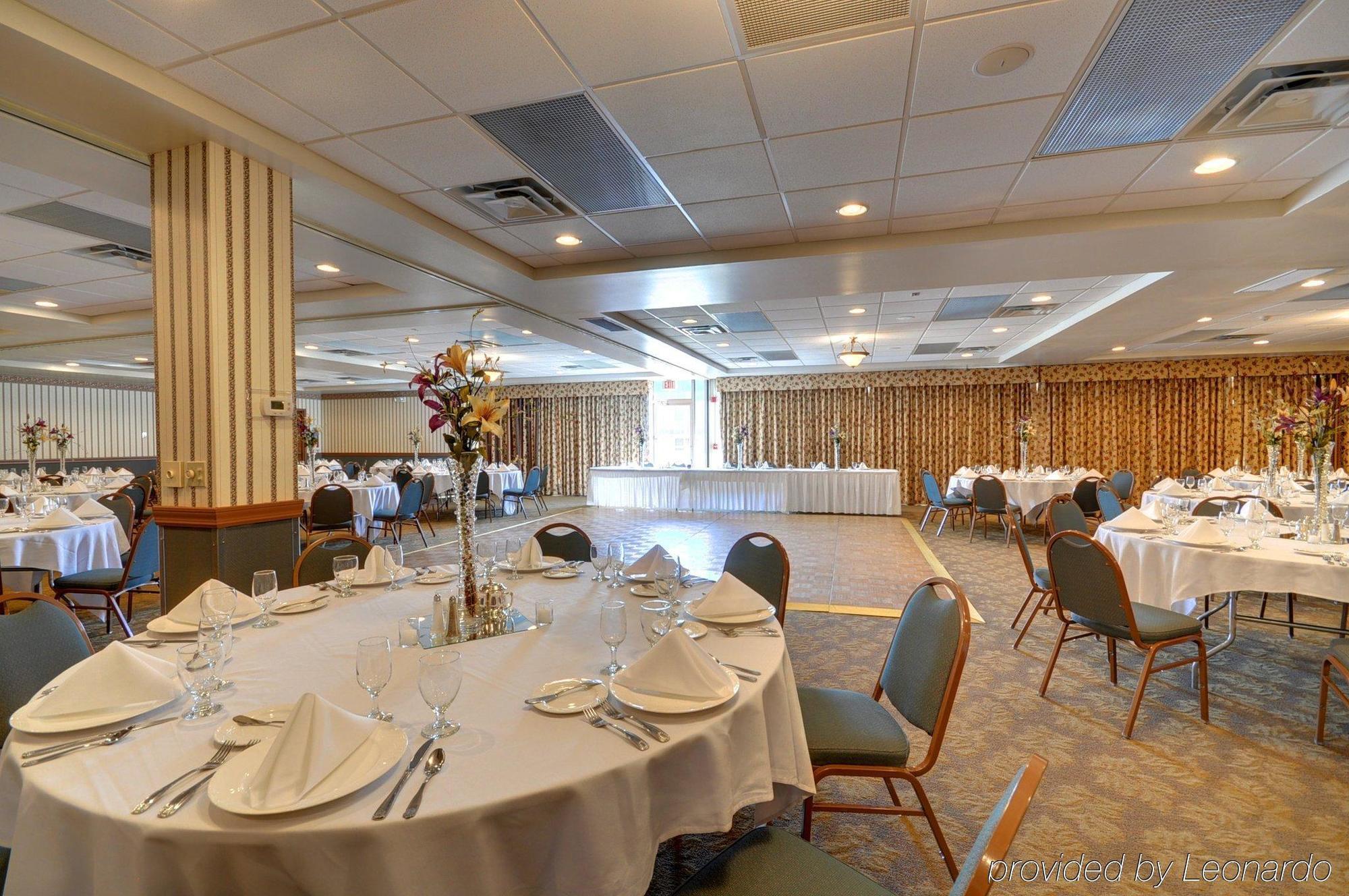 Red Roof Inn & Suites Dekalb Ristorante foto